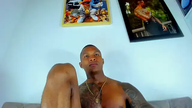 DannyRoge – webcam model profile photo Image 8