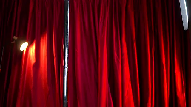 MillerAngel – webcam model profile photo Image 14