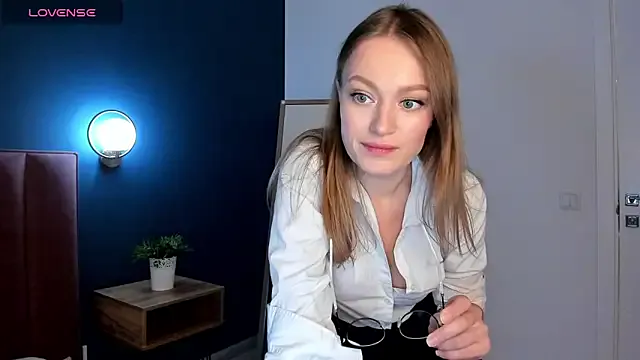AntonellaRee – webcam model profile photo Image 10