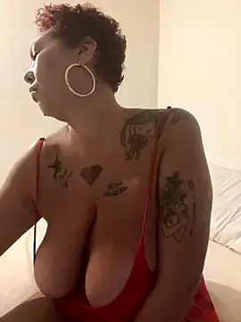 RosaRouse – webcam model profile photo Image 11
