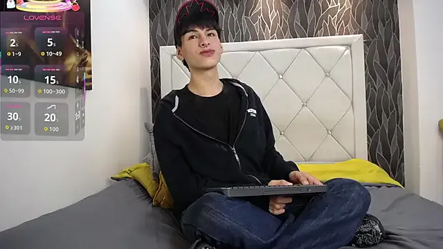 Miss_monikaji – webcam model profile photo Image 7