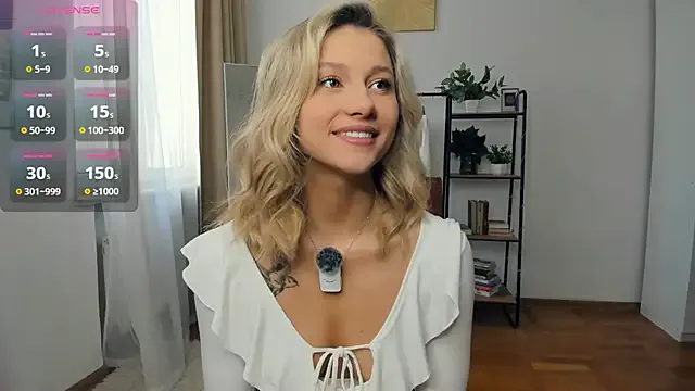 KateDivineUK – webcam model profile photo Image 13