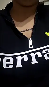 LiaRussel – webcam model profile photo Image 15