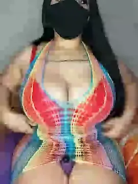 LiaRussel – webcam model profile photo Image 9