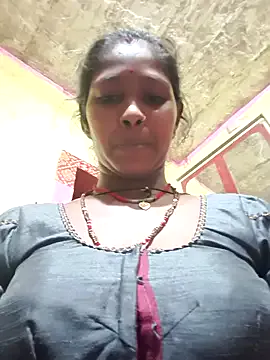 CandyCaneTest18 – webcam model profile photo Image 10