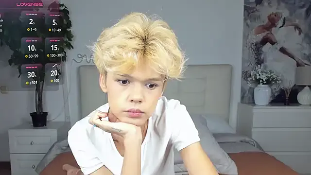 stargroup – webcam model profile photo Image 10