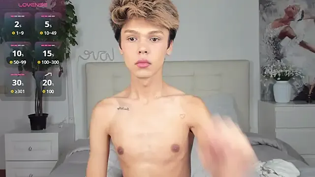 stargroup – webcam model profile photo Image 2