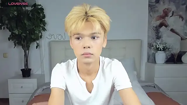 stargroup – webcam model profile photo Image 9