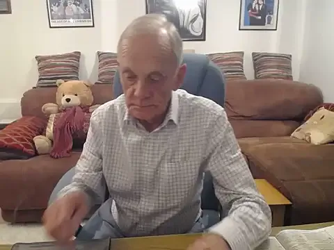 whitneyt – webcam model profile photo Image 15