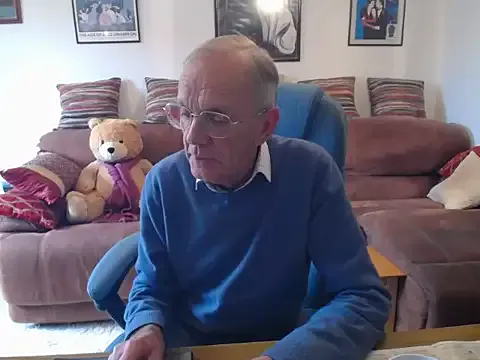 whitneyt – webcam model profile photo Image 16