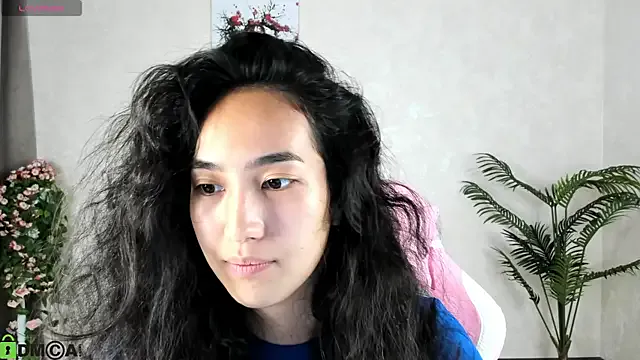 vkristalper – webcam model profile photo Image 15