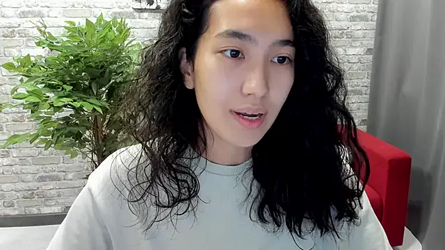 vkristalper – webcam model profile photo Image 5