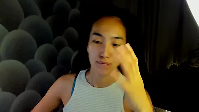 vkristalper – webcam model profile photo Image 8