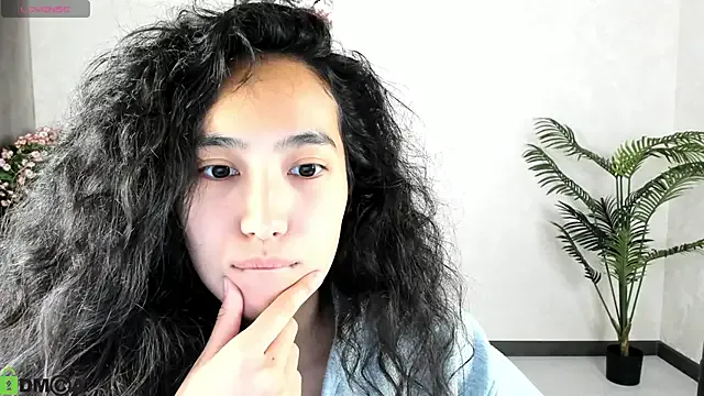 vkristalper – webcam model profile photo Image 9