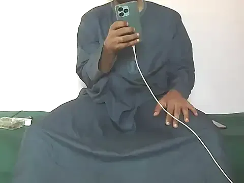 MistressIvyShow – webcam model profile photo Image 18