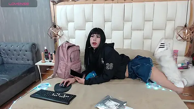 CurvyGingerDoll – webcam model profile photo Image 18