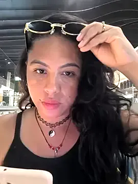 NaiaWhisper – webcam model profile photo Image 14