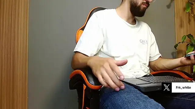 valentinaextreme – webcam model profile photo Image 3