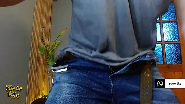 valentinaextreme – webcam model profile photo Image 4