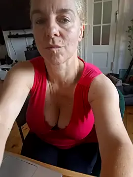Scarlettxoxoxo – webcam model profile photo Image 18