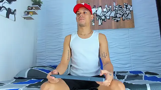 Robine868 – webcam model profile photo Image 18