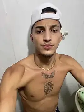 Robine868 – webcam model profile photo Image 8