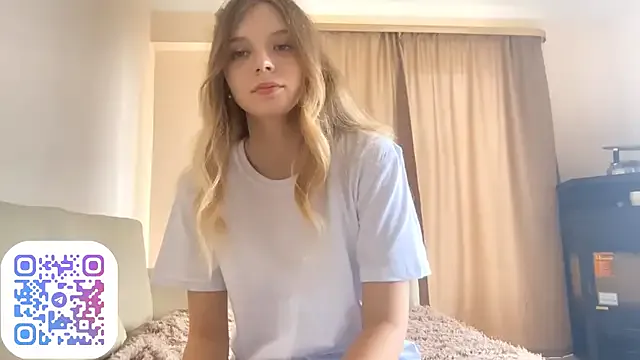 Iwazsoaking – webcam model profile photo Image 3