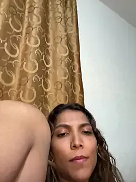BeautyAymee – webcam model profile photo Image 9
