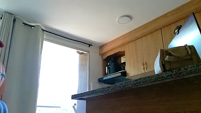 NinaParkerr – webcam model profile photo Image 10