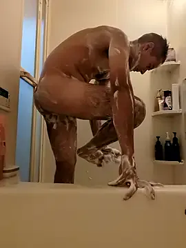 MonserrateGill – webcam model profile photo Image 16