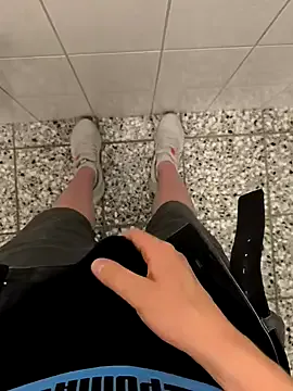 angelaa23 – webcam model profile photo Image 5