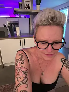German_Milf Image 13