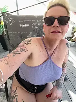 German_Milf Image 3