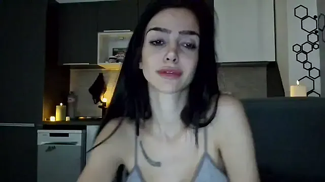 Madiissonmiller – webcam model profile photo Image 4
