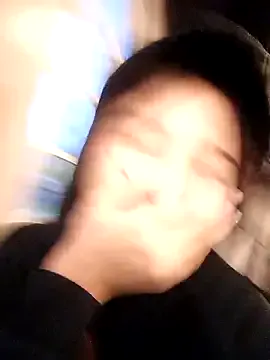 karolineneuer_ – webcam model profile photo Image 4