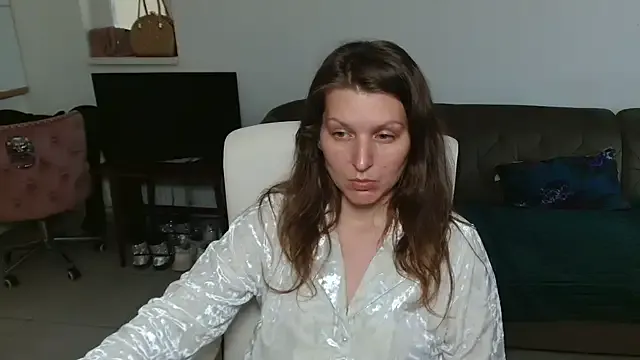 brendaliive – webcam model profile photo Image 3