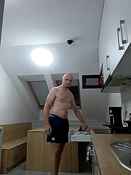 brendaliive – webcam model profile photo Image 19