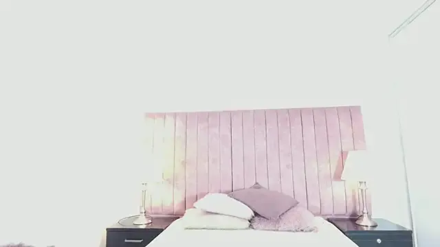 ClaireBree – webcam model profile photo Image 10