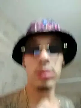 guylovewiz Image 2