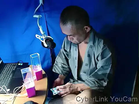 RoxxySugar – webcam model profile photo Image 5