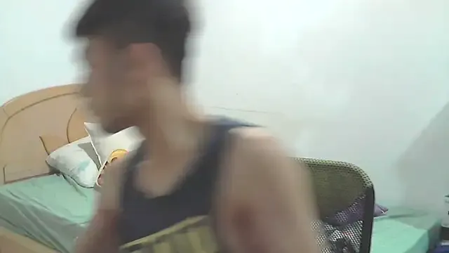 NikolDolce – webcam model profile photo Image 3