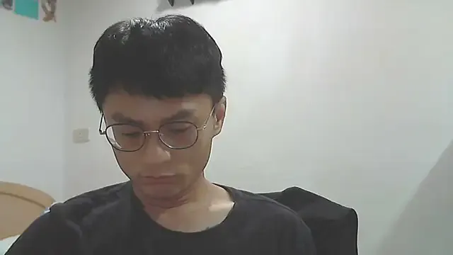 NikolDolce – webcam model profile photo Image 7