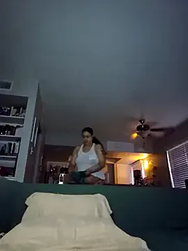 honeeyyy_pot – webcam model profile photo