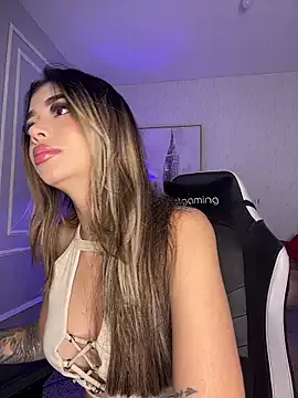 TwoTimes – webcam model profile photo Image 10