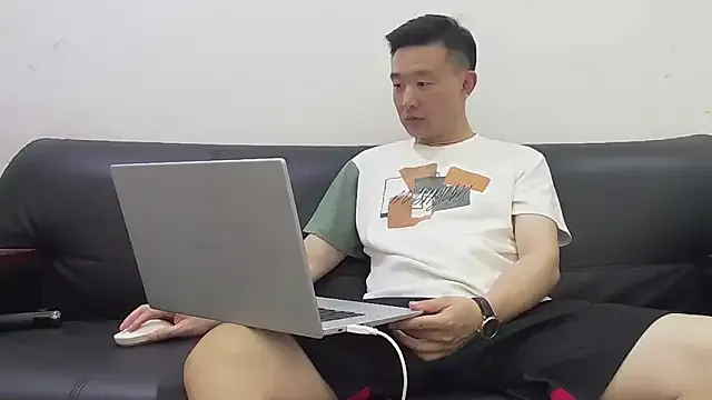 brendaliive – webcam model profile photo Image 6