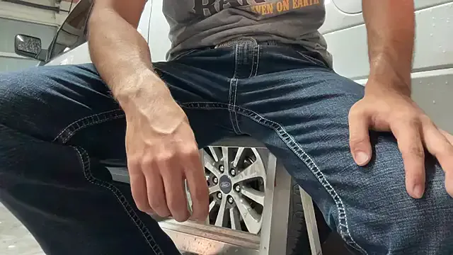 Kate_Adventurous – webcam model profile photo Image 7