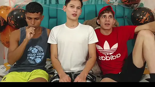 LiaRussel – webcam model profile photo Image 2