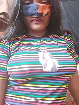 EmmaVloss – webcam model profile photo Image 4