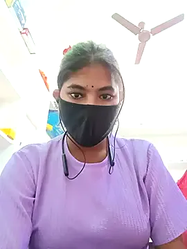 Yaya--728 – webcam model profile photo Image 16