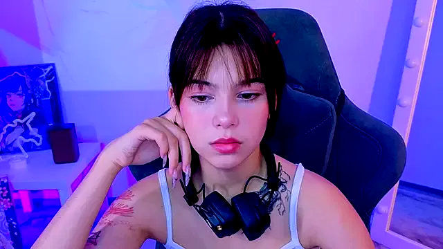 AkiraAcosta – webcam model profile photo Image 6